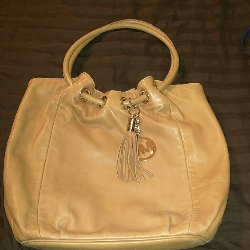 Michael kors leather bag